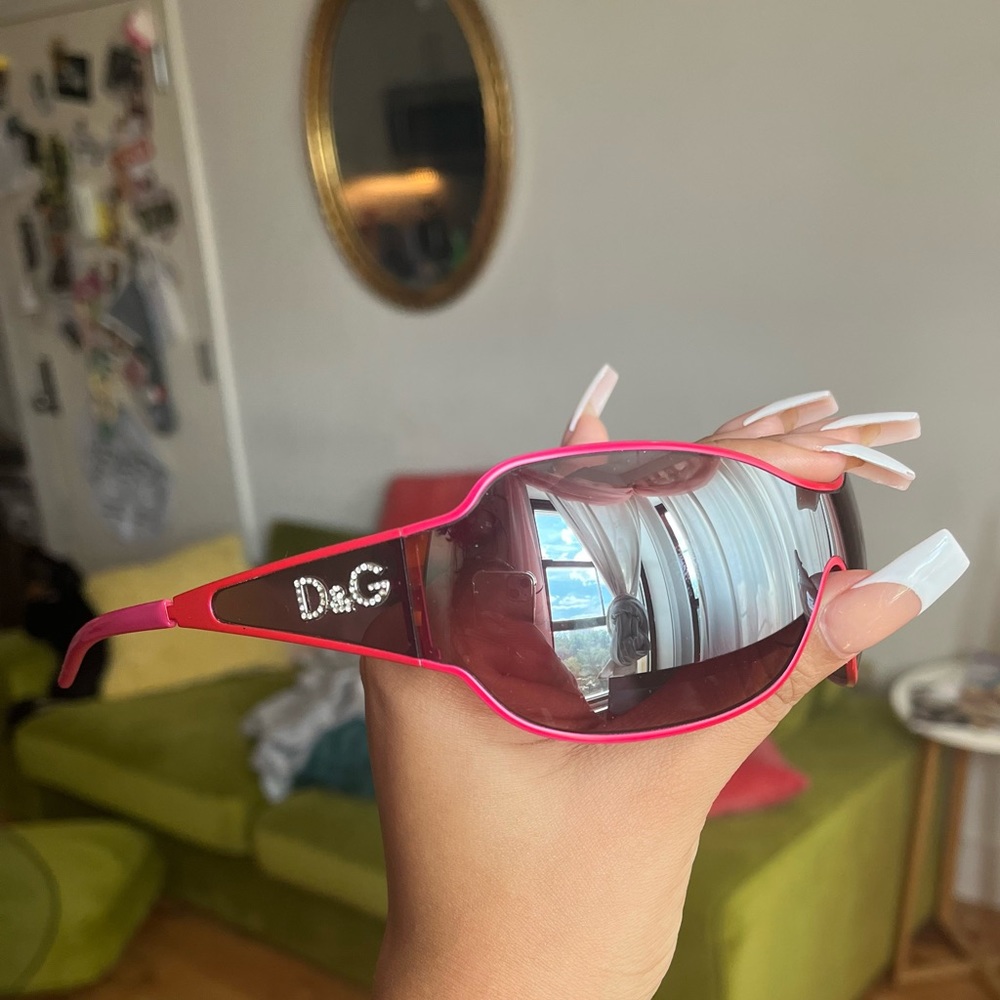 dolce and gabbana sunglasses - d&g y2k shield